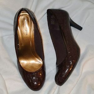 Brown Pumps